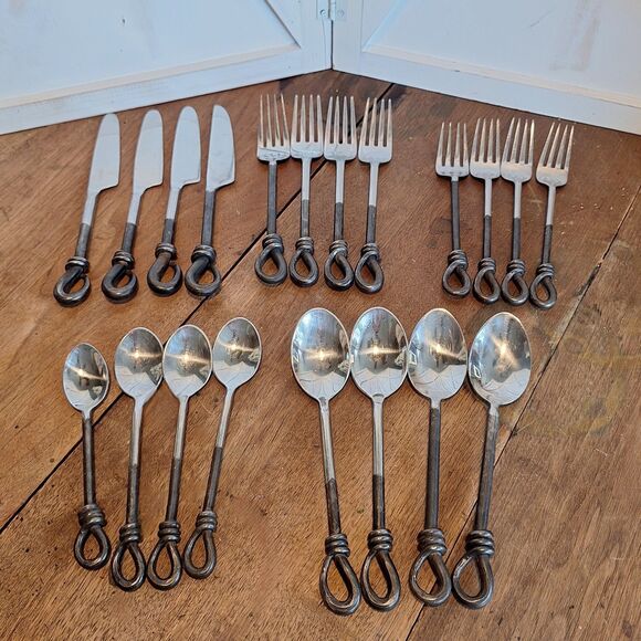 Vintage Twist & Shout 18/10 Stainless Steel Flatware Silverware 20 PCs Serves 4 - Picture 1 of 13
